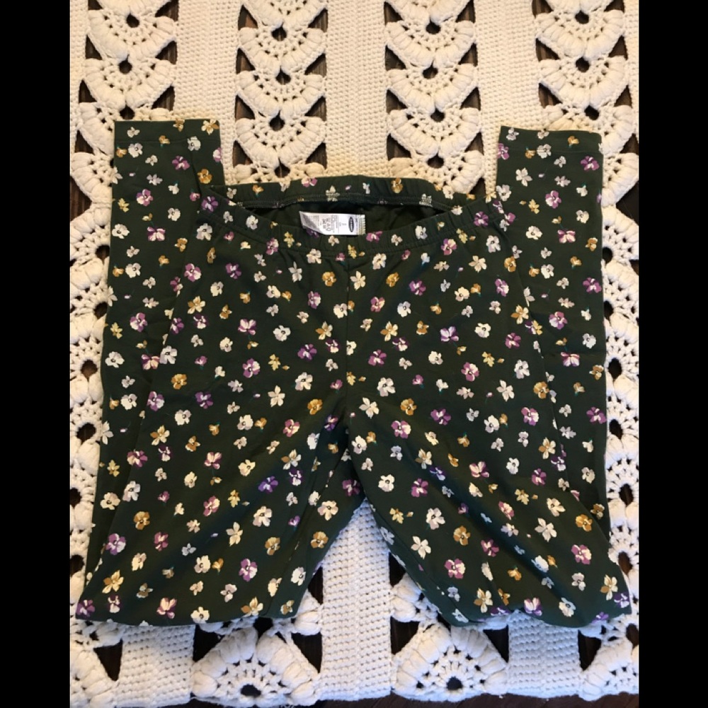 Old Navy NWT Floral Leggings 🌸🌻🌼